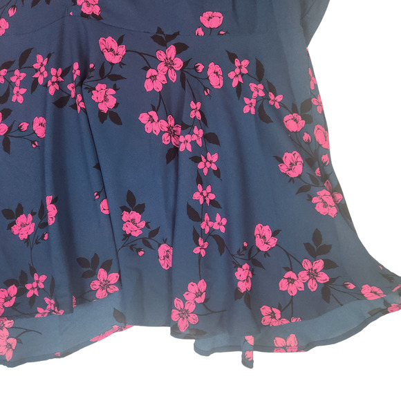 Torrid Blouse Size 3X Floral Floaty Flutter Sleeves Petrol Blue Pink Tunic Plus - Picture 6 of 9